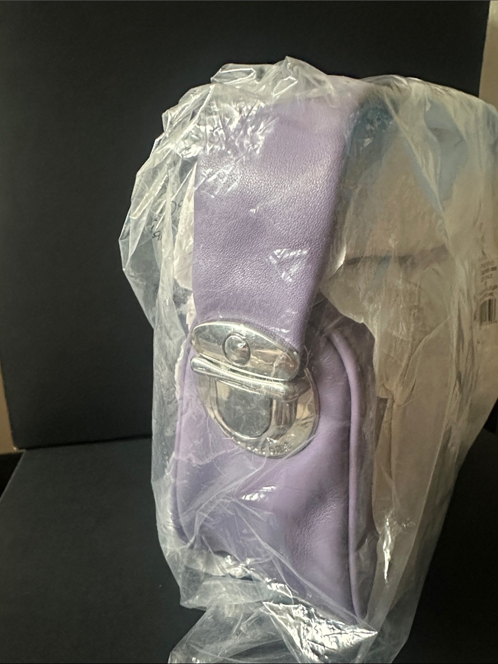 Marc Jacobs The Pushlock Mini Hobo Bag
π DAYBREAK π - Picture 8 of 10
